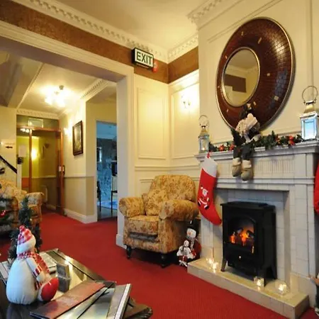 Castle Guest house 3*