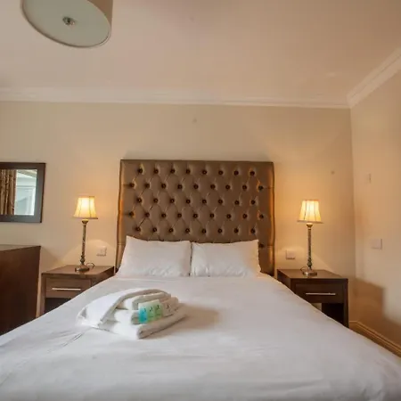 Castle Guest house 3*